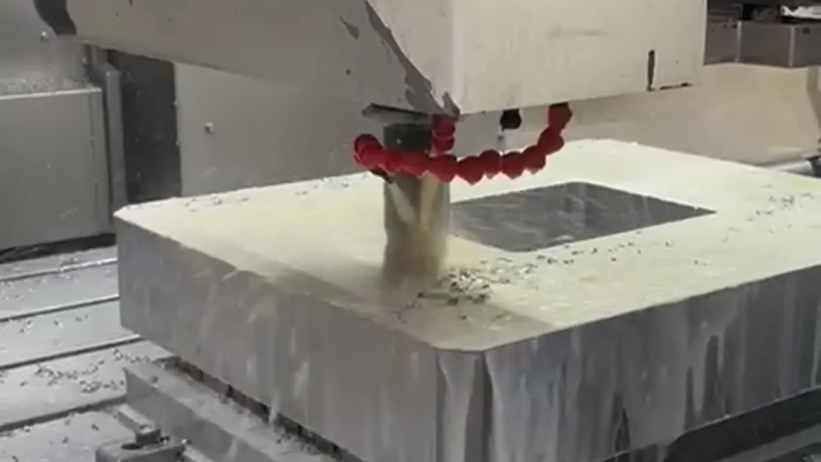 SN Magnet manyetik tabla ile CNC işleme